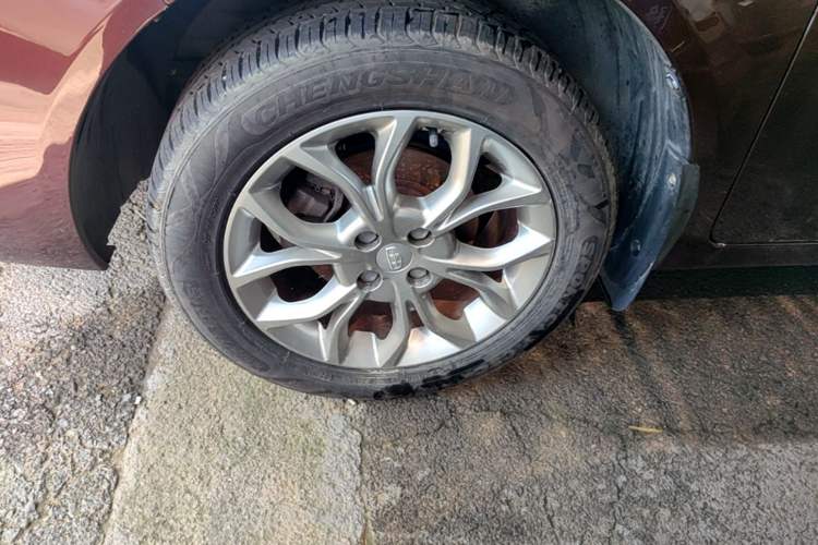 Used Geely Auto Vision 2018 1.5L Manual Happiness Edition Left Front Wheel Hub