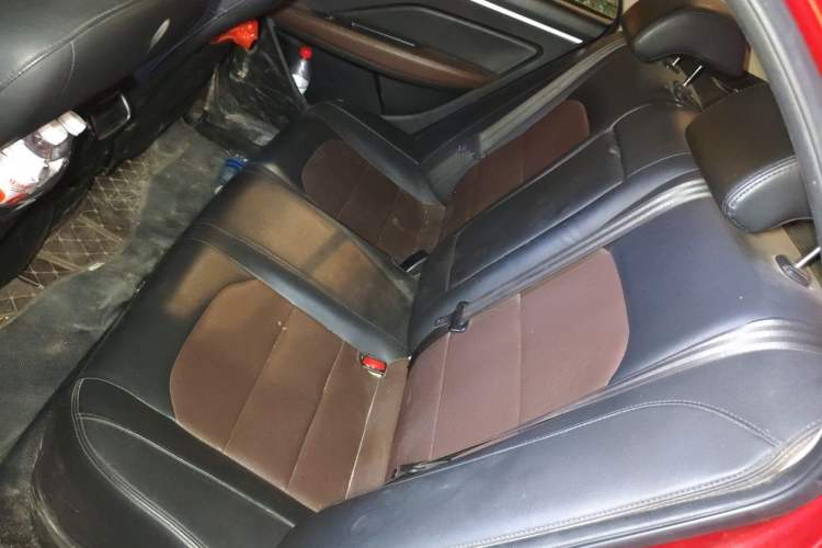 Used Geely Auto Vision 2018 1.5L Automatic Happiness Edition Left Rear Seat
