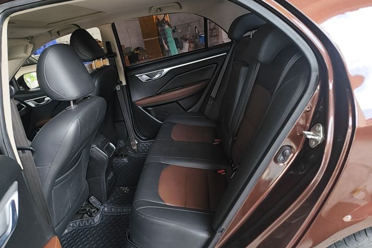Used Geely Auto Vision 2018 1.5L Automatic Happiness Edition Left Rear Seat