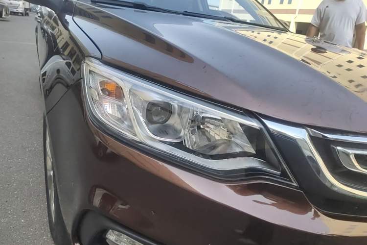 Used Geely Auto Vision 2018 1.5L Automatic Happiness Edition Right Front Headlight