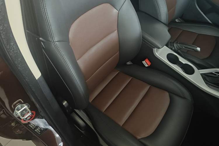 Used Geely Auto Vision 2018 1.5L Automatic Happiness Edition Right Front Seat