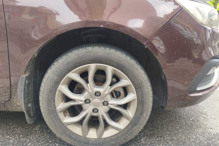Used Geely Auto Vision 2018 1.5L Automatic Prestige Model Right Front Wheel Hub
