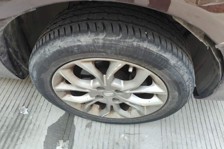 Used Geely Auto Vision 2018 1.5L Manual Happiness Edition Right Front Wheel Hub