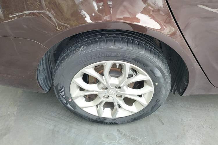 Used Geely Auto Vision 2018 1.5L Automatic Prestige Model Right Rear Wheel Hub