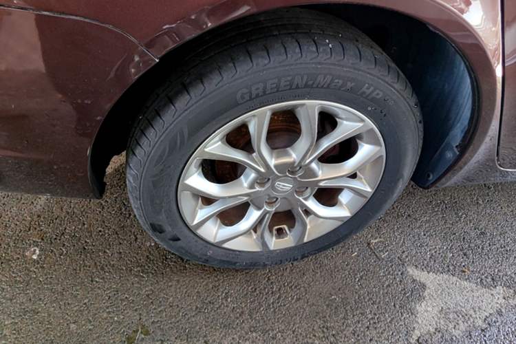 Used Geely Auto Vision 2018 1.5L Manual Happiness Edition Right Rear Wheel Hub