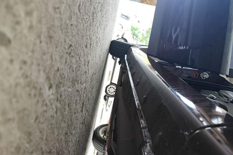 Used Geely Auto Vision 2018 1.5L Automatic Happiness Edition Right Side Sill