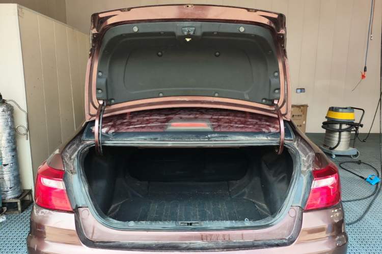Used Geely Auto Vision 2018 1.5L Manual Happiness Edition Trunk