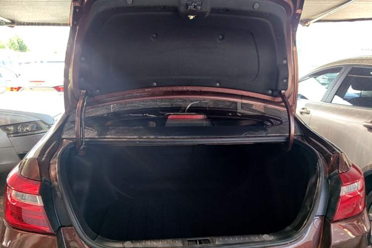 Used Geely Auto Vision 2018 1.5L Manual Happiness Edition Trunk