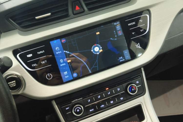 Used Geely Auto Vision 2018 1.5L Automatic Happiness Edition Audio And AC Panel