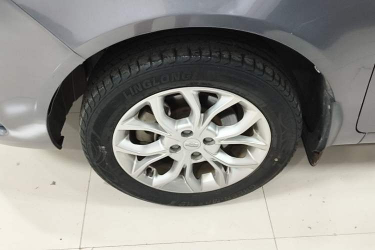 Used Geely Auto Vision 2018 1.5L Automatic Happiness Edition Left Front Wheel Hub