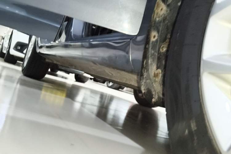 Used Geely Auto Vision 2018 1.5L Automatic Happiness Edition Right Side Sill