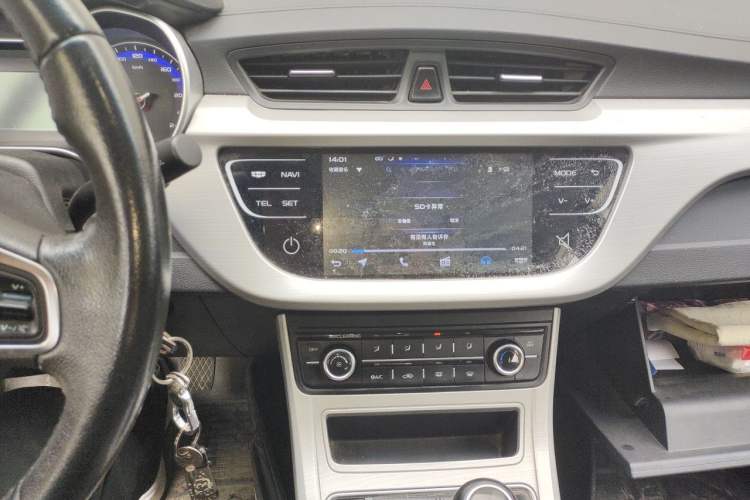 Used Geely Auto Vision 2018 1.5L Manual Happiness Edition Audio And AC Panel
