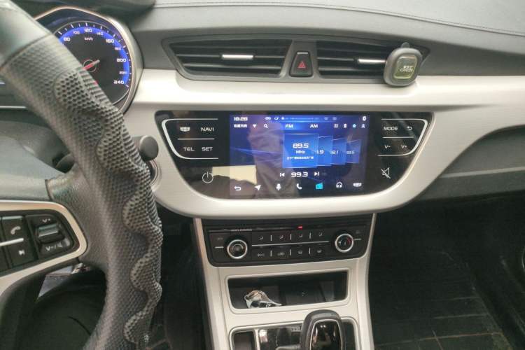 Used Geely Auto Vision 2018 1.5L Automatic Prestige Model Audio And AC Panel