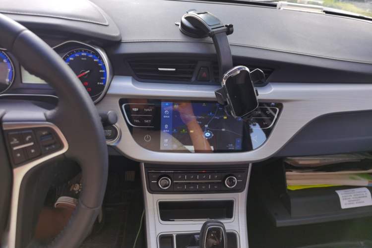 Used Geely Auto Vision 2018 1.5L Automatic Happiness Edition Audio And AC Panel