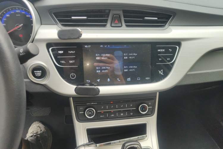 Used Geely Auto Vision 2018 1.5L Automatic Prestige Model Audio And AC Panel