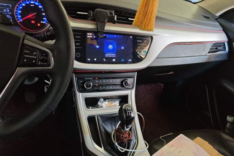 Used Geely Auto Vision 2018 1.5L Manual Happiness Edition Audio And AC Panel