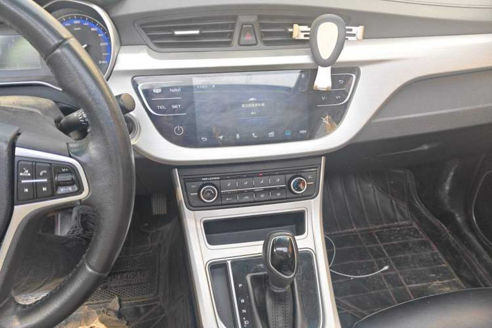 Used Geely Auto Vision 2018 1.5L Automatic Happiness Edition Audio And AC Panel