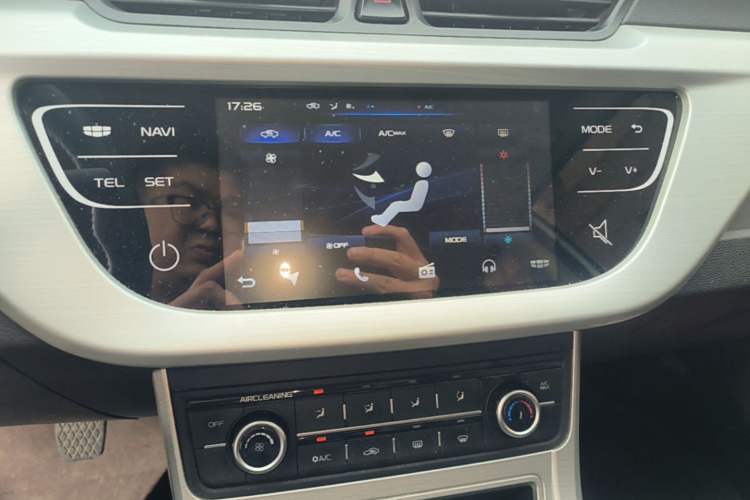 Used Geely Auto Vision 2018 1.5L Manual Happiness Edition Audio And AC Panel
