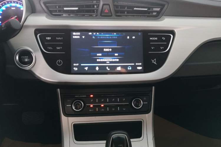 Used Geely Auto Vision 2018 1.5L Automatic Happiness Edition Audio And AC Panel