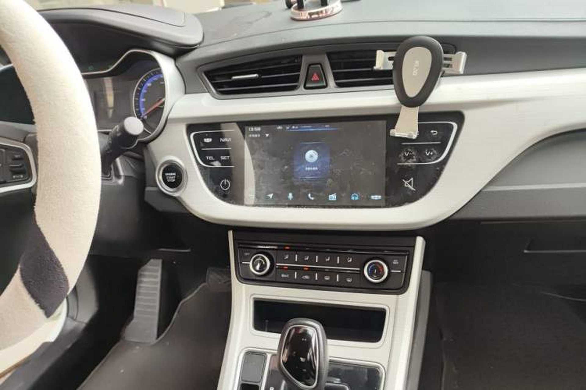 Used Geely Auto Vision 2018 1.5L Automatic Happiness Edition Audio And AC Panel