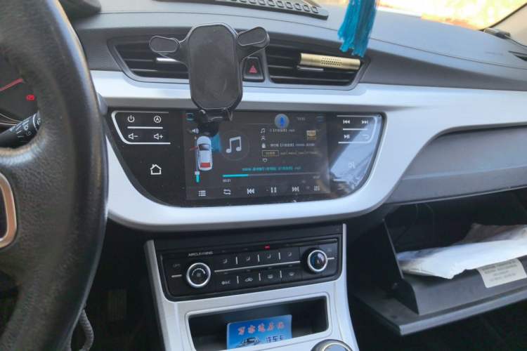 Used Geely Auto Vision 2018 1.5L Manual Happiness Edition Audio And AC Panel
