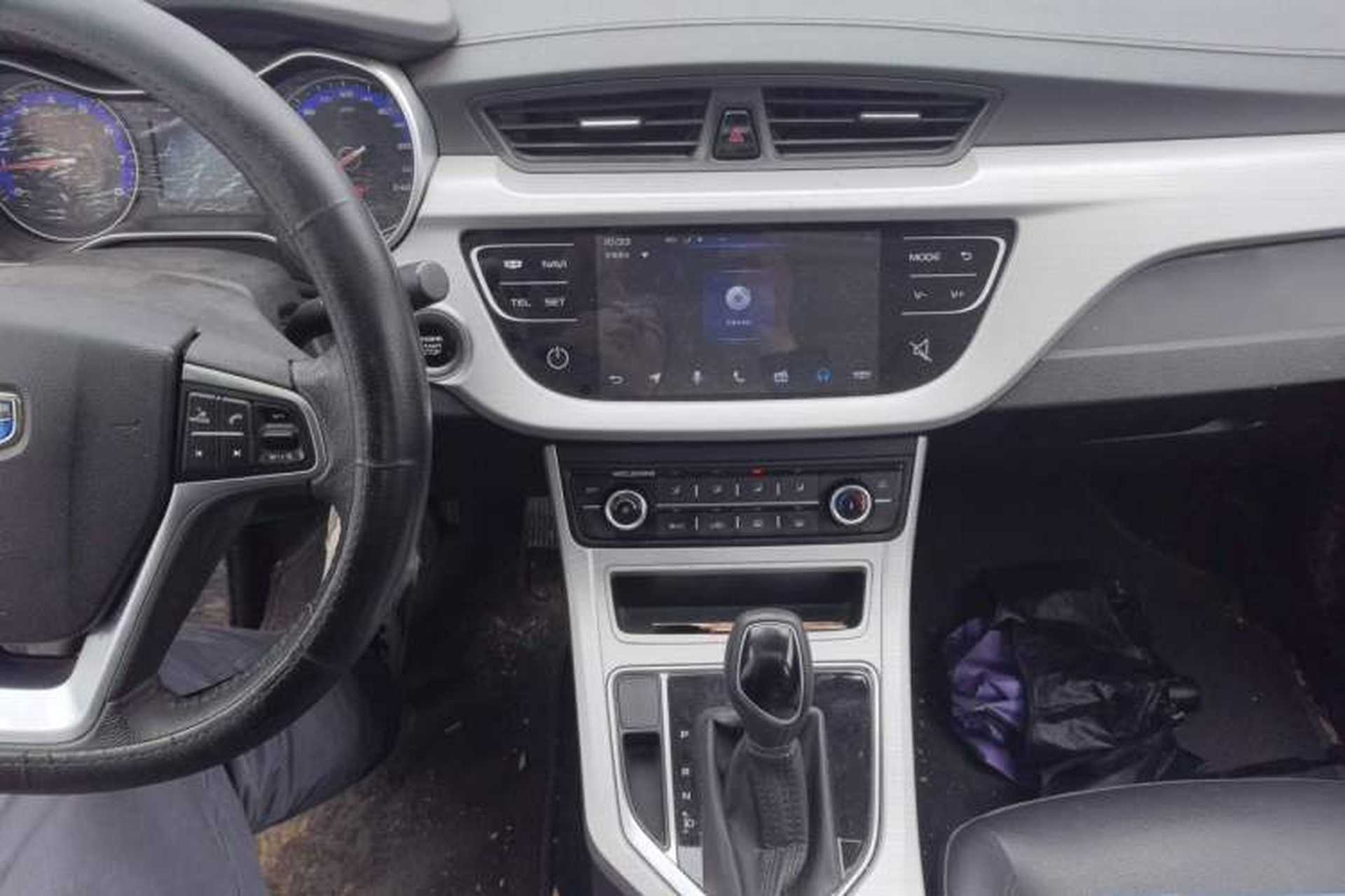 Used Geely Auto Vision 2018 1.5L Automatic Happiness Edition Audio And AC Panel