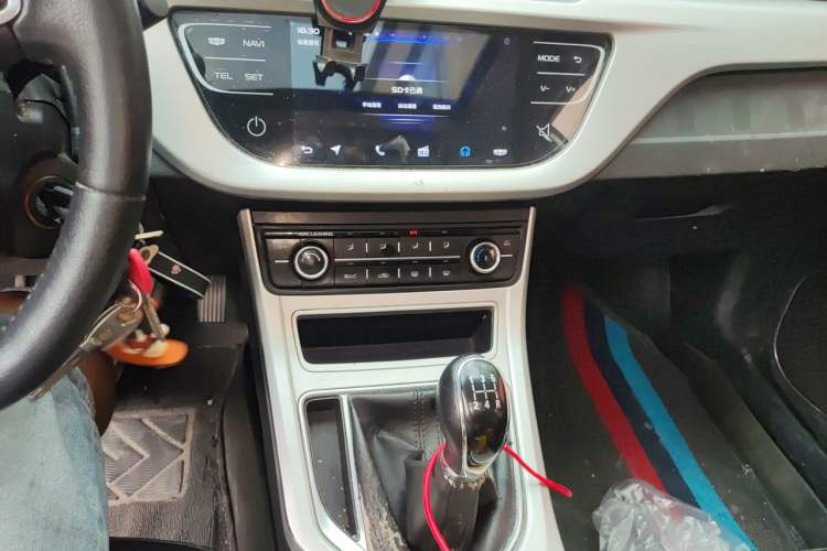 Used Geely Auto Vision 2018 1.5L Manual Happiness Edition Audio And AC Panel