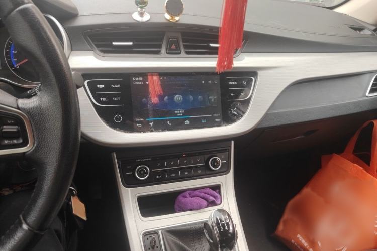 Used Geely Auto Vision 2018 1.5L Manual Happiness Edition Audio And AC Panel