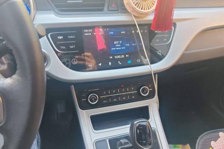 Used Geely Auto Vision 2018 1.5L Automatic Happiness Edition Audio And AC Panel
