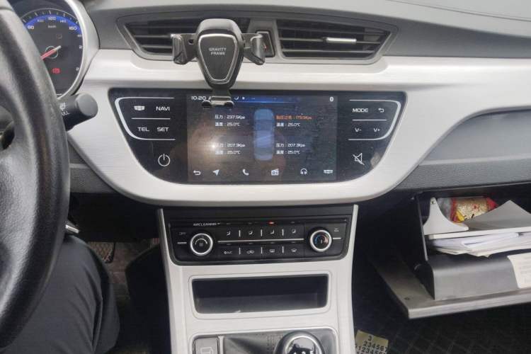 Used Geely Auto Vision 2018 1.5L Manual Happiness Edition Audio And AC Panel
