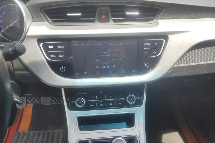 Used Geely Auto Vision 2018 1.5L Manual Happiness Edition Audio And AC Panel
