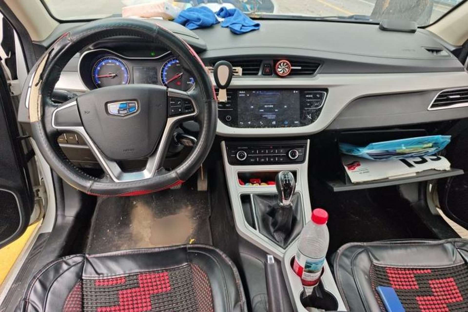 Used Geely Auto Vision 2018 1.5L Manual Happiness Edition Center Console