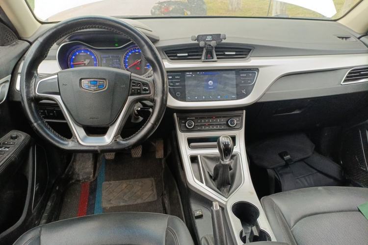 Used Geely Auto Vision 2018 1.5L Manual Happiness Edition Center Console