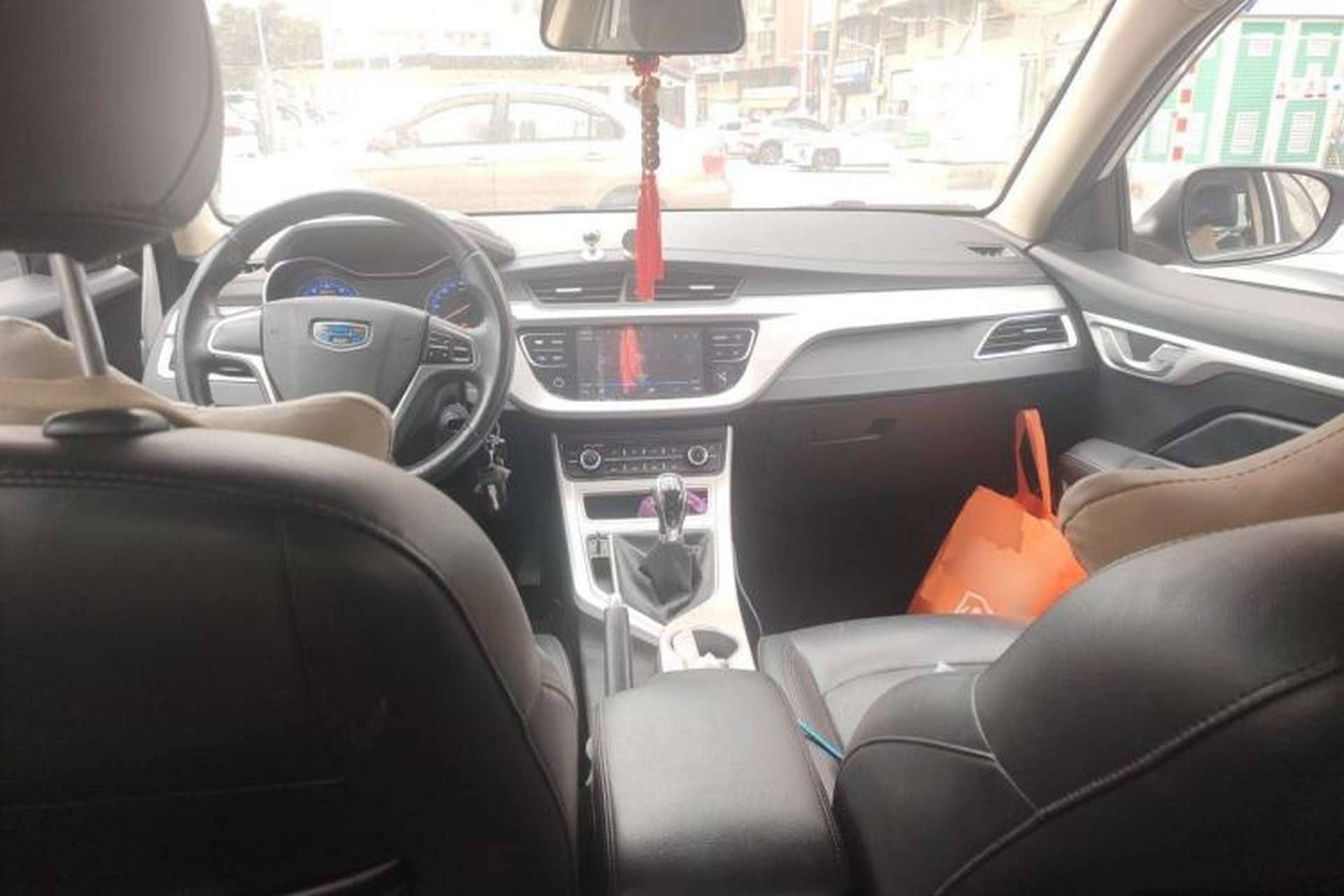 Used Geely Auto Vision 2018 1.5L Manual Happiness Edition Center Console