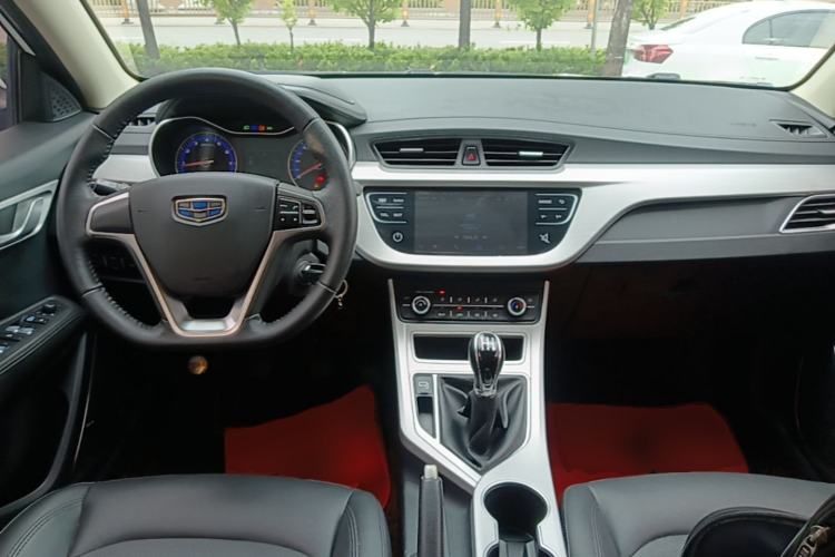 Used Geely Auto Vision 2018 1.5L Manual Happiness Edition Center Console