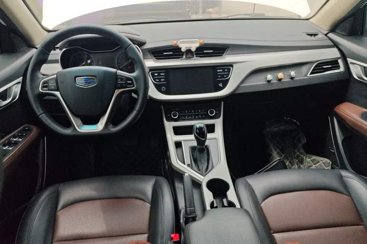 Used Geely Auto Vision 2018 1.5L Automatic Happiness Edition Center Console