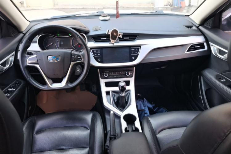Used Geely Auto Vision 2018 1.5L Manual Happiness Edition Center Console