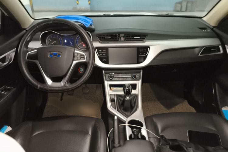 Used Geely Auto Vision 2018 1.5L Manual Happiness Edition Center Console