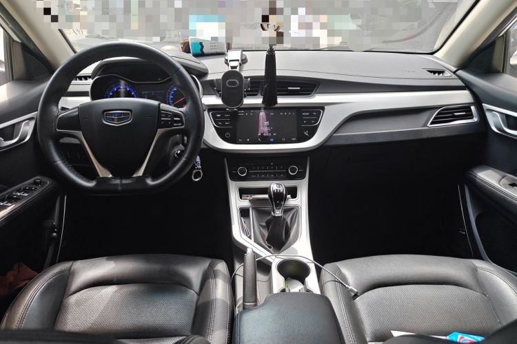 Used Geely Auto Vision 2018 1.5L Manual Happiness Edition Center Console