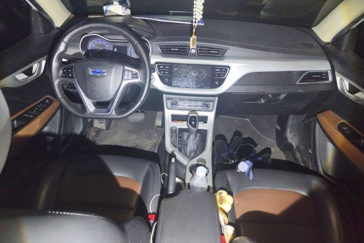Used Geely Auto Vision 2018 1.5L Automatic Prestige Model Center Console