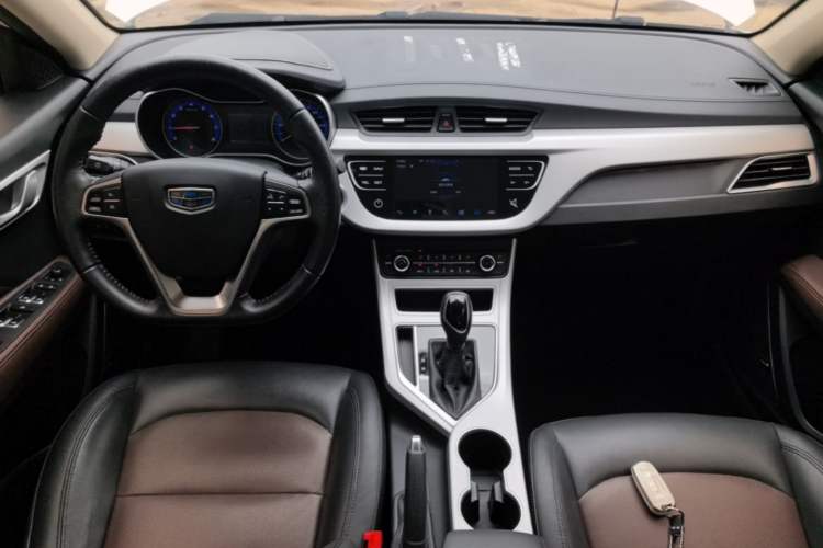 Used Geely Auto Vision 2018 1.5L Automatic Happiness Edition Center Console