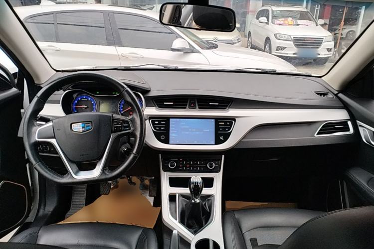 Used Geely Auto Vision 2018 1.5L Manual Happiness Edition Center Console