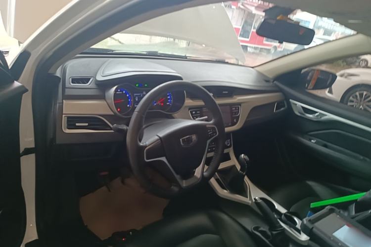Used Geely Auto Vision 2018 1.5L Manual Happiness Edition Center Console