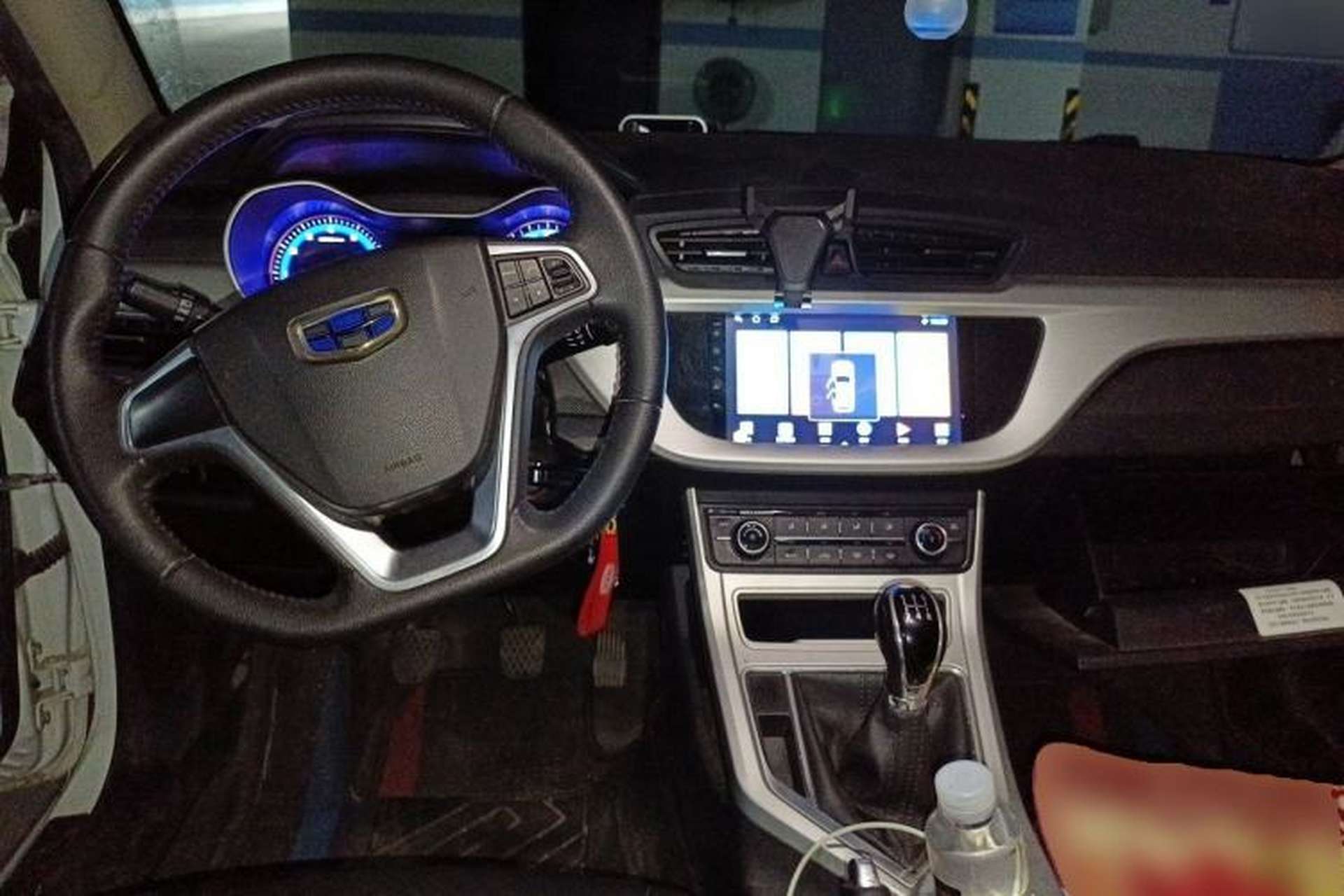 Used Geely Auto Vision 2018 1.5L Manual Happiness Edition Center Console