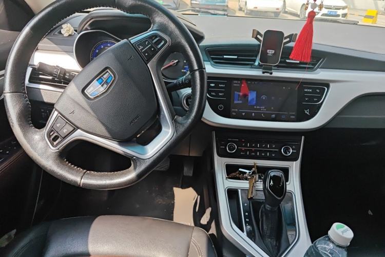 Used Geely Auto Vision 2018 1.5L Automatic Prestige Model Center Console