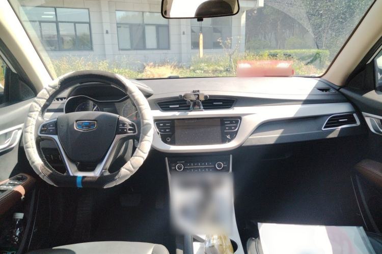 Used Geely Auto Vision 2018 1.5L Automatic Happiness Edition Center Console