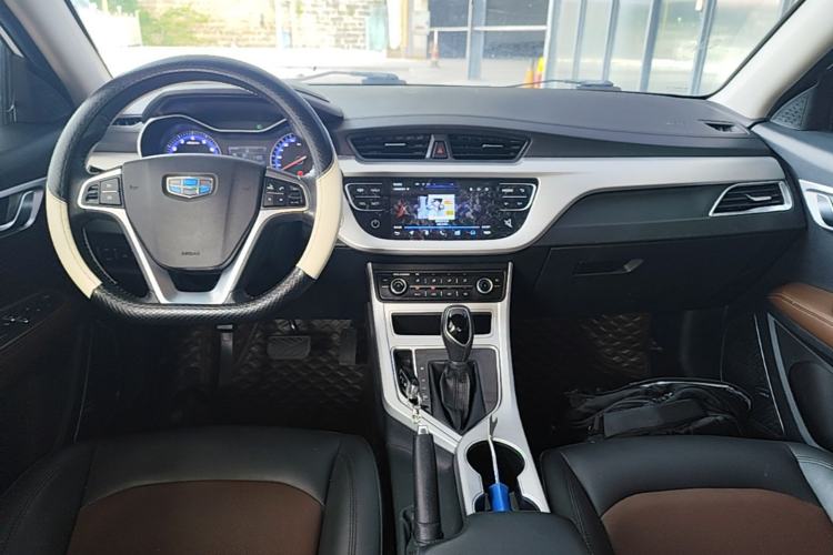 Used Geely Auto Vision 2018 1.5L Automatic Happiness Edition Center Console