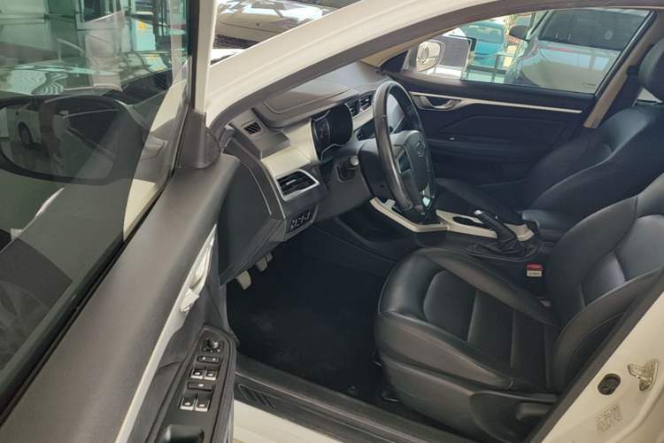Used Geely Auto Vision 2018 1.5L Manual Happiness Edition Driver Seat