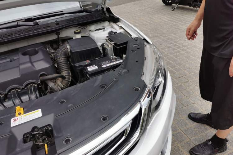 Used Geely Auto Vision 2018 1.5L Automatic Happiness Edition Engine Bay Left