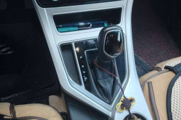 Used Geely Auto Vision 2018 1.5L Automatic Prestige Model Gear Lever